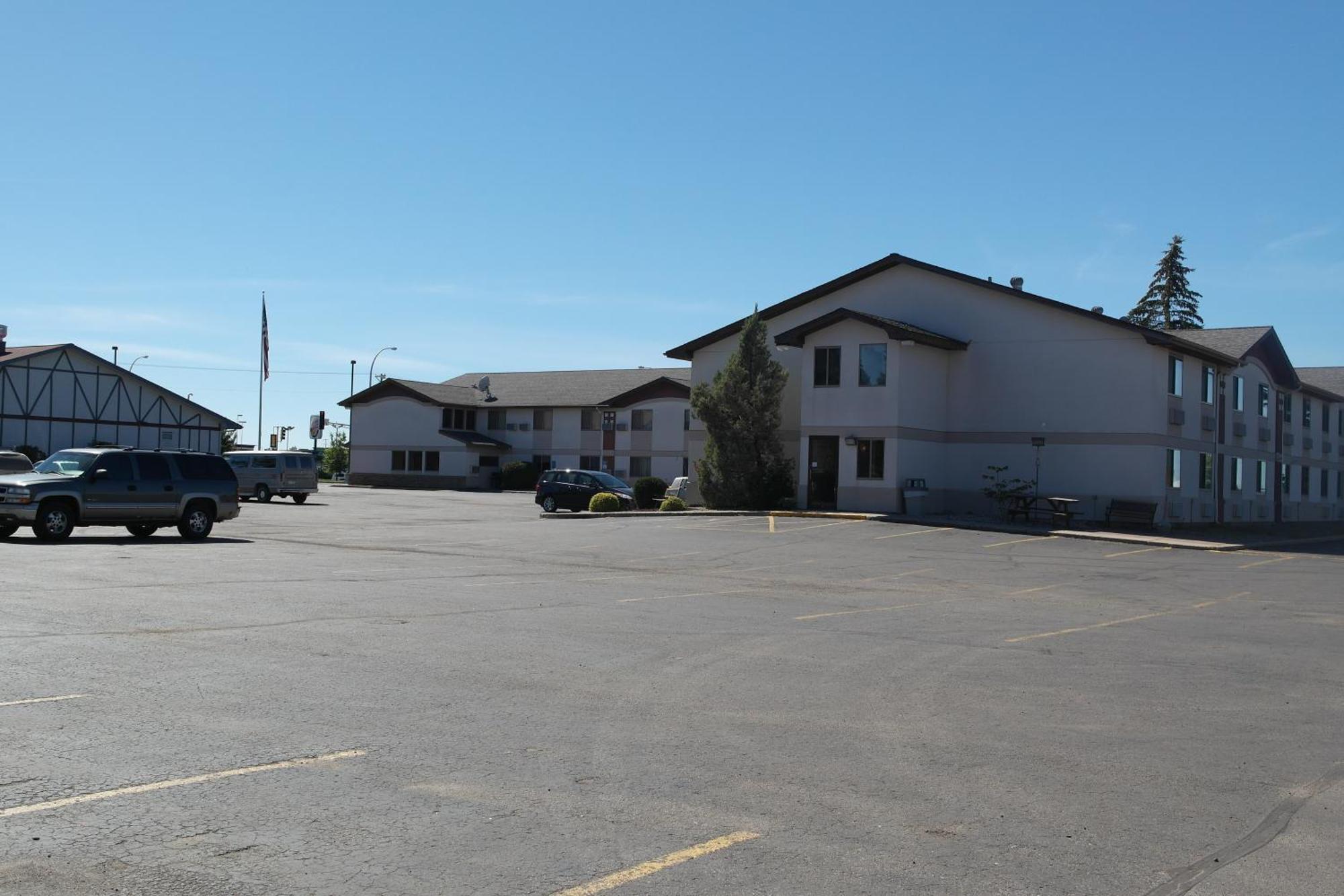 Super 8 By Wyndham Bemidji Mn Hotel Exterior photo